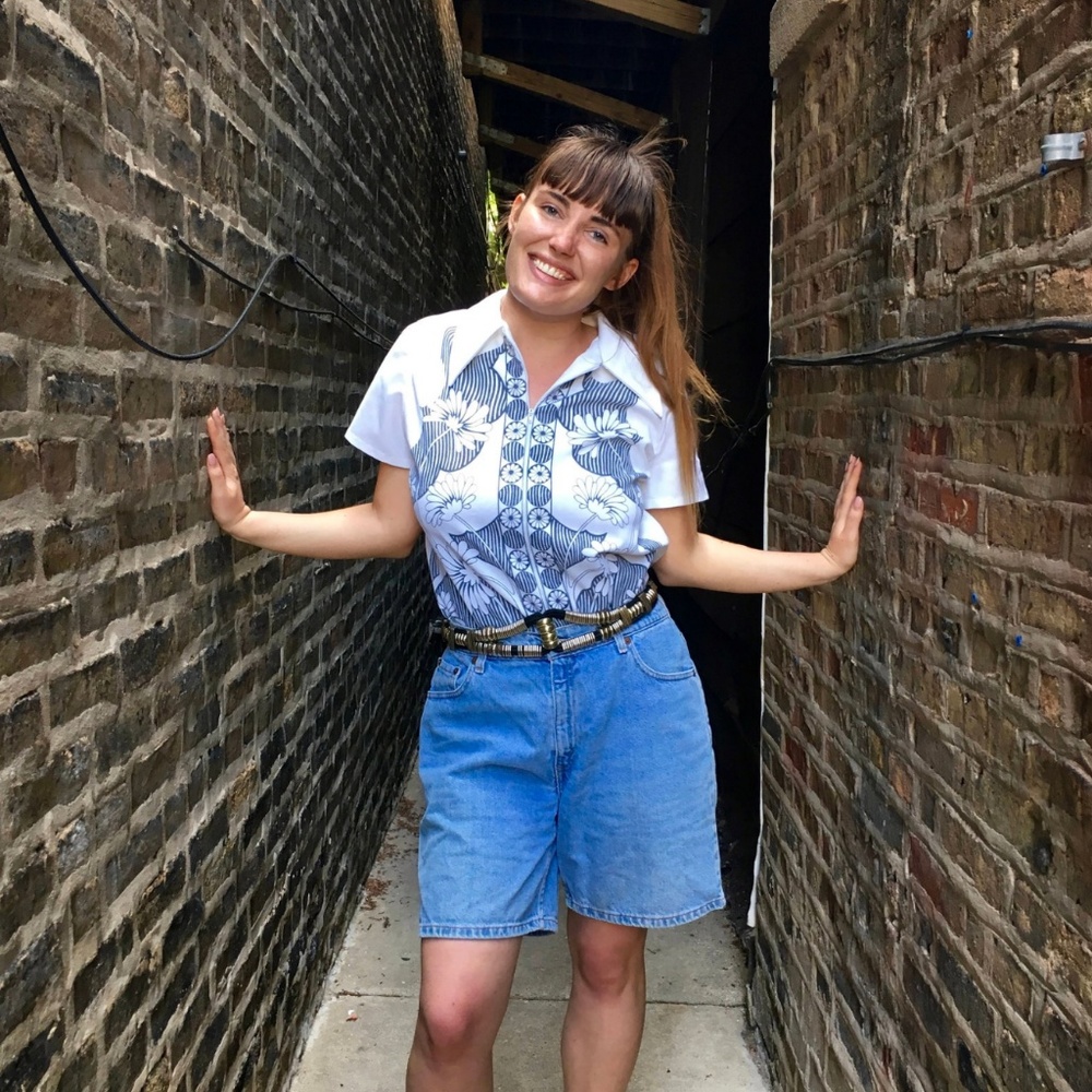 Vintage Gray White Floral Zip Up Bowler Shirt